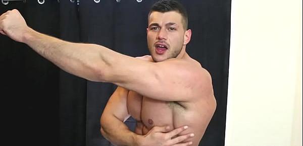  Flex And Cum